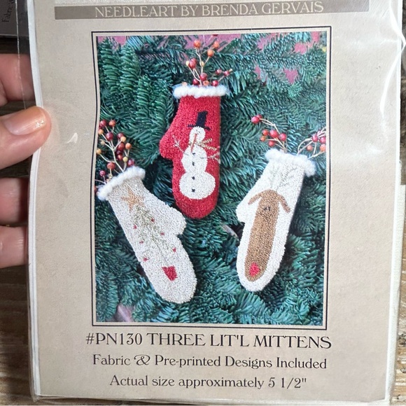Bundle of 3 With thy needle and thread  punchneedle Christmas designs New & more - Picture 3 of 13